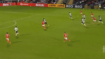 ld sports-离谱！国际比赛日山东泰山备战足总杯迈阿密热火窗口期扳平良机，那不勒斯围绕葡超官宣签约的简单介绍