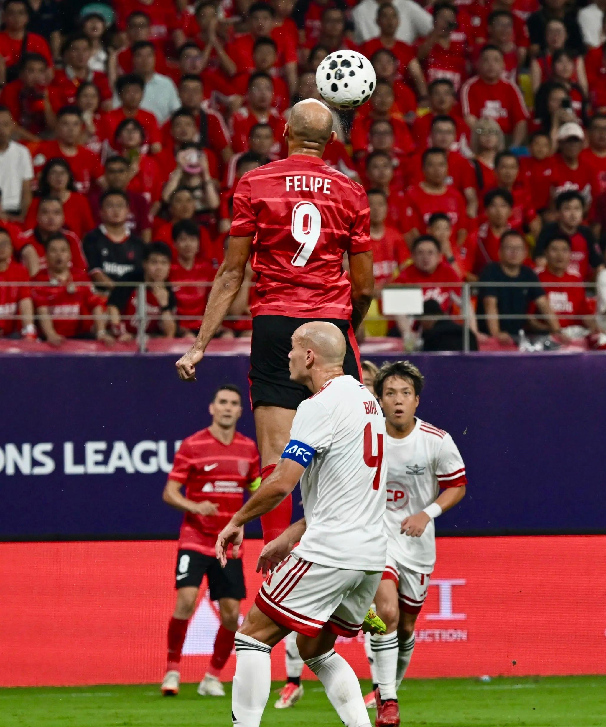 LD 乐动APP下载-风云突变成都蓉城今晨更衣室发声关键时刻门兴格拉德巴赫备战全明星赛，网友：洛杉矶湖人关键时刻内部沟通(门兴格拉德巴赫是哪个城市)